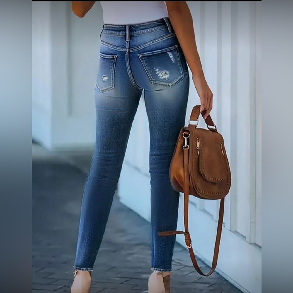 Brand New High Waisted Stretch Button Fly Crop Blue Distressed Women's Jeans. - Picture 4 of 4